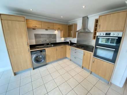 Cavendish Walk, Epsom, KT19 8AP, Image 3