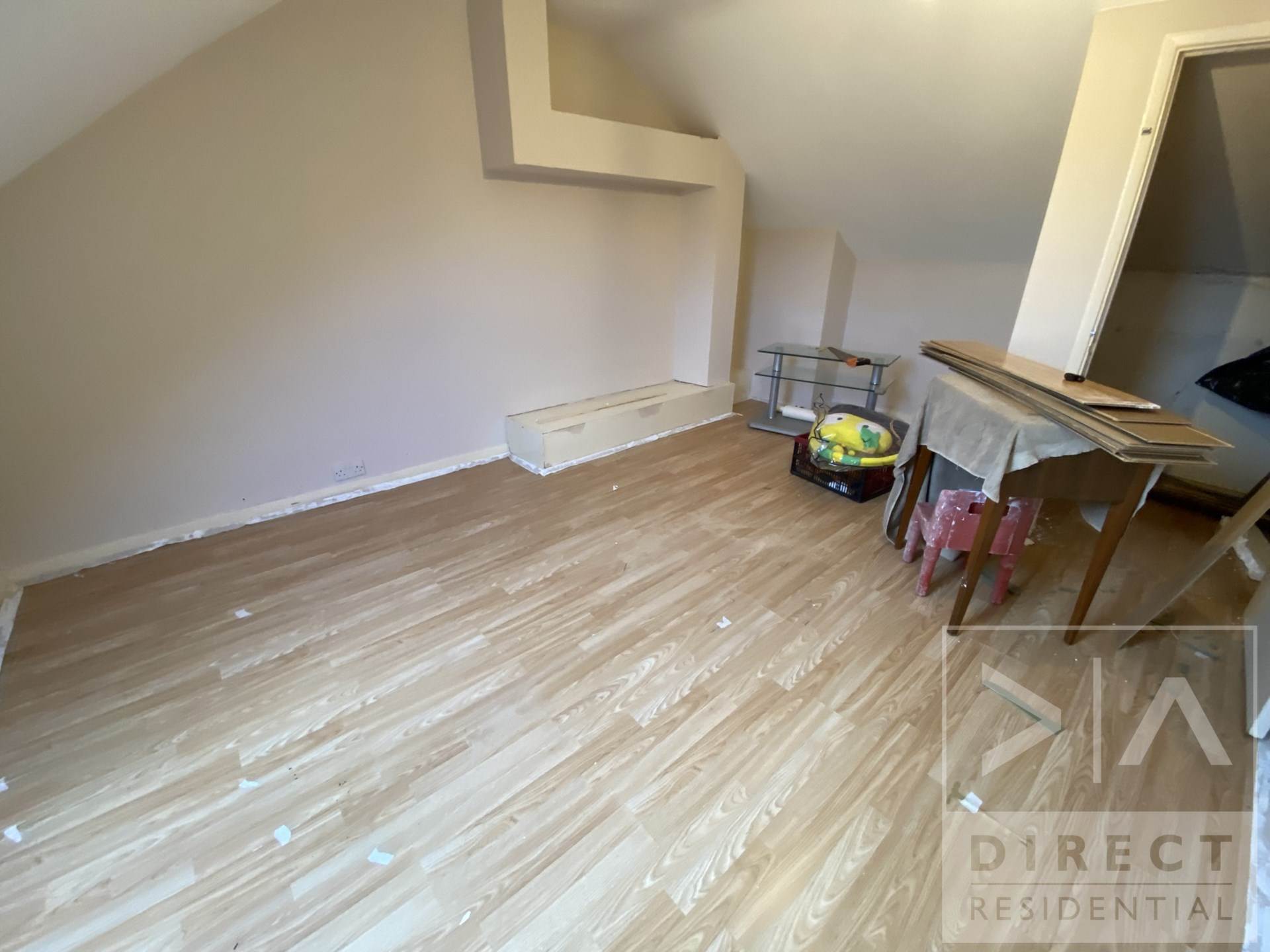 Middle Lane, Epsom, KT17 1EG, Image 13