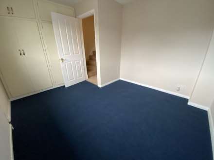 Middle Lane, Epsom, KT17 1EG, Image 12