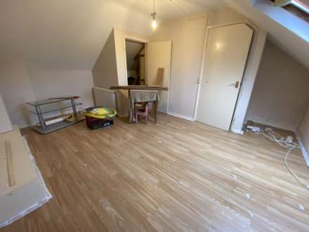 Middle Lane, Epsom, KT17 1EG, Image 14