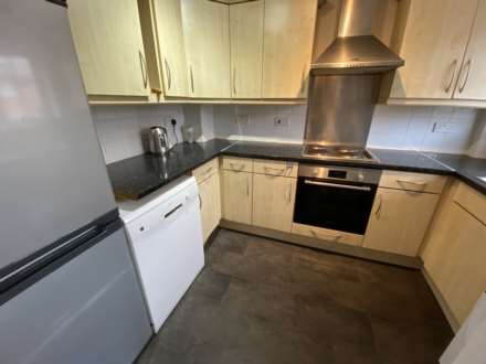 Middle Lane, Epsom, KT17 1EG, Image 2