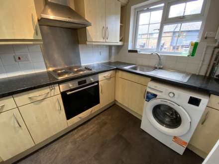 Middle Lane, Epsom, KT17 1EG, Image 3