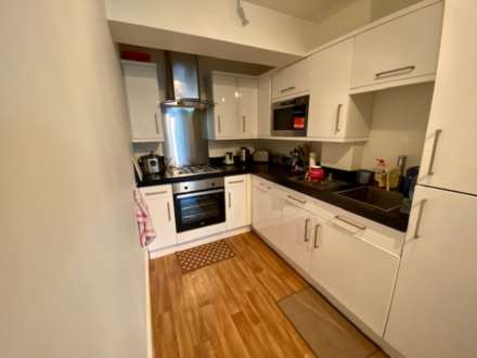 High Street, Epsom, KT19 8AH, Image 3