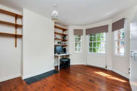 3 Bedroom Semi-Detached, Hook Road, Epsom, KT19 8TR