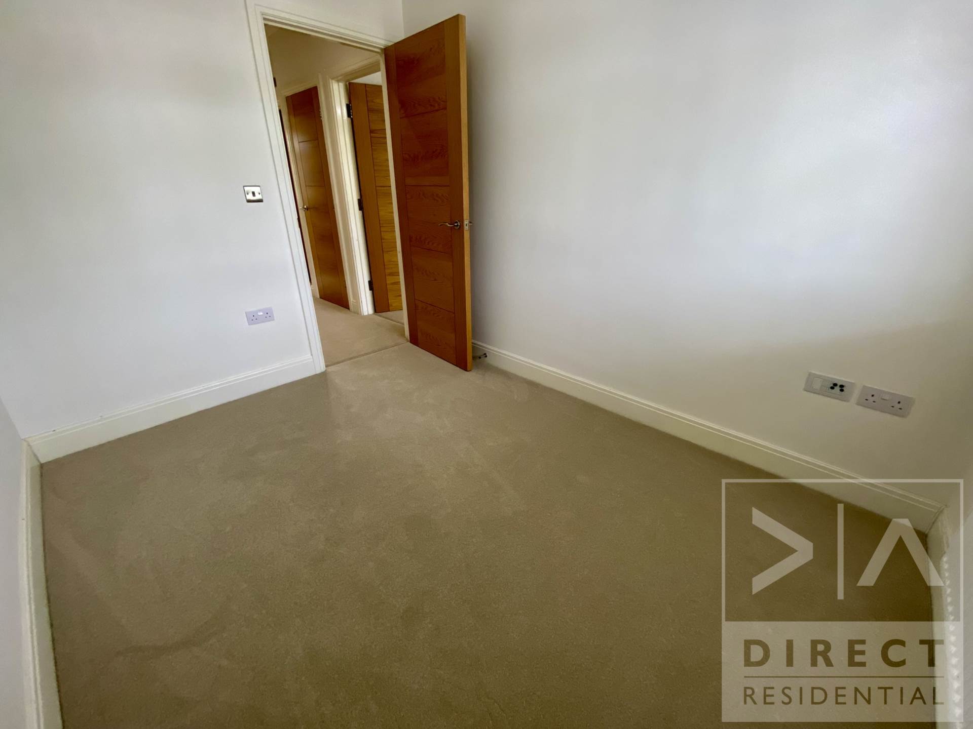 Mimosa Close, Epsom, KT17 3FF, Image 17