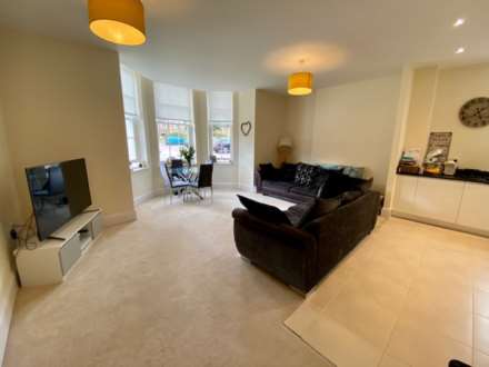 Greenbank Court, Sherwood Way, KT19 8LQ, Image 4