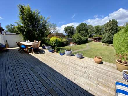 Ruden Way, Epsom Downs, KT17 3LL, Image 22