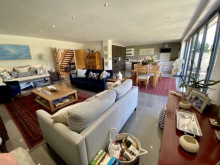 Ruden Way, Epsom Downs, KT17 3LL, Image 6