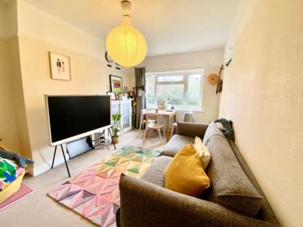 Manor Green Road, Epsom, KT19 8LW, Image 4