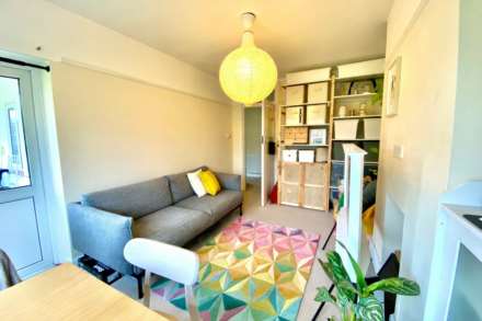 Manor Green Road, Epsom, KT19 8LW, Image 5