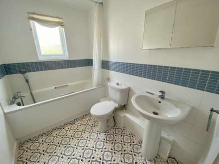 Revere Way, Epsom, KT19 9RJ, Image 13