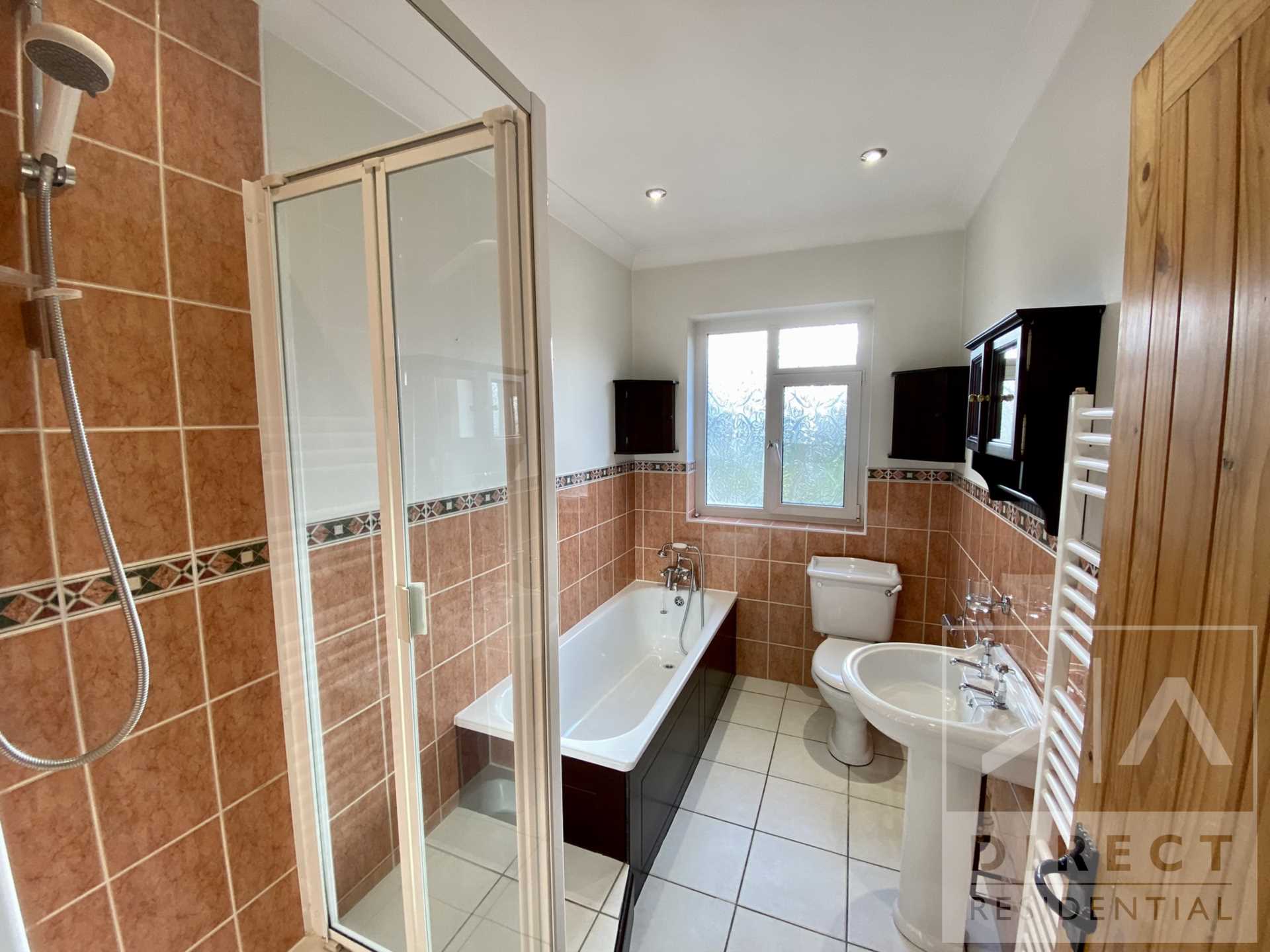 Yew Tree Bottom Road, Epsom, KT17 3NE, Image 12