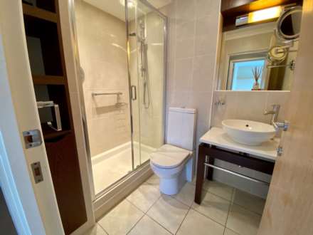Church Street, Epsom, KT17 4PY, Image 14