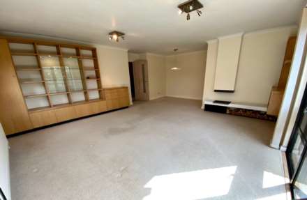 Church Street, Epsom, KT17 4PY, Image 4