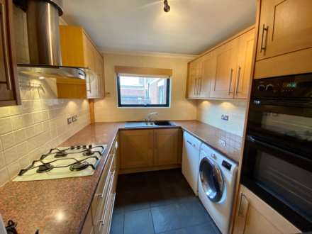 Church Street, Epsom, KT17 4PY, Image 7