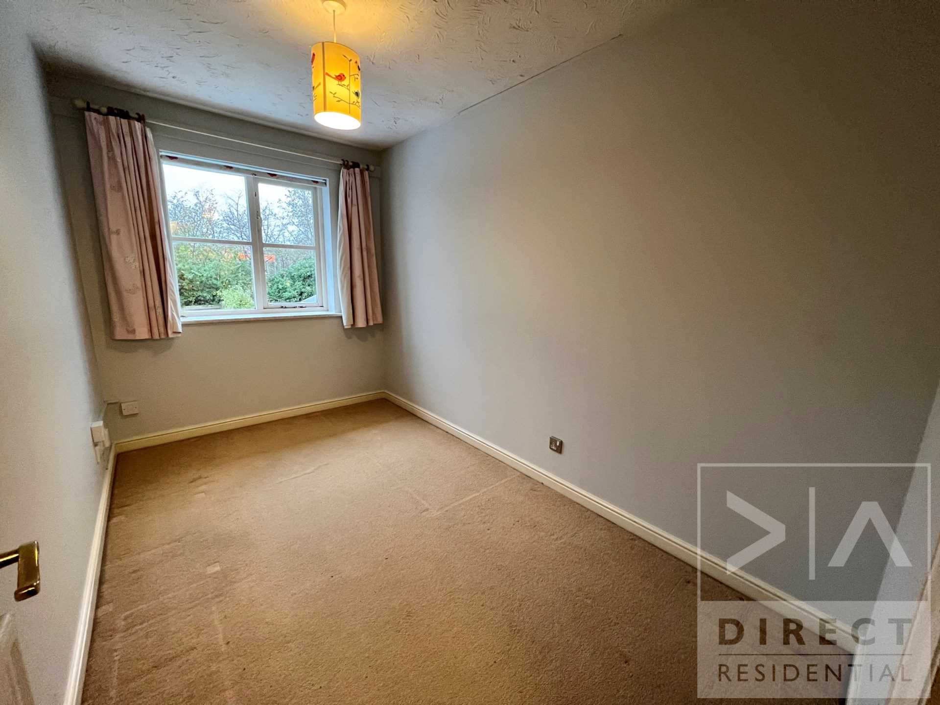 Farriers Road, Epsom, KT17 1NS, Image 15