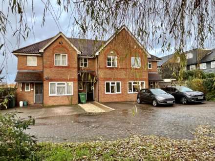 Farriers Road, Epsom, KT17 1NS, Image 1