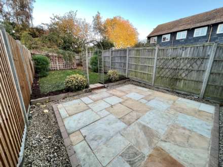 Farriers Road, Epsom, KT17 1NS, Image 18