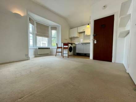 Ashley Road, Epsom, KT18 5BB, Image 3
