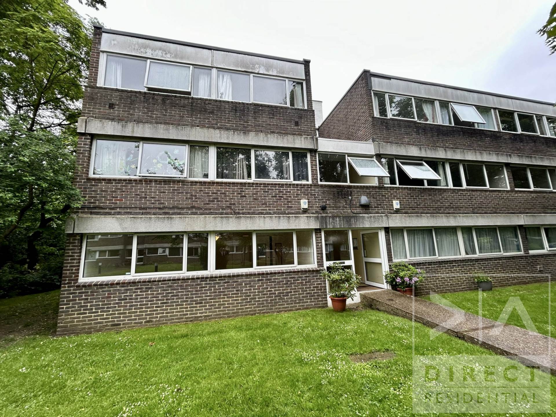 Chichester Court, Chessington Road, Epsom, KT17 1TP, Image 4