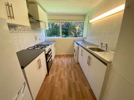 Chichester Court, Chessington Road, Epsom, KT17 1TP, Image 6