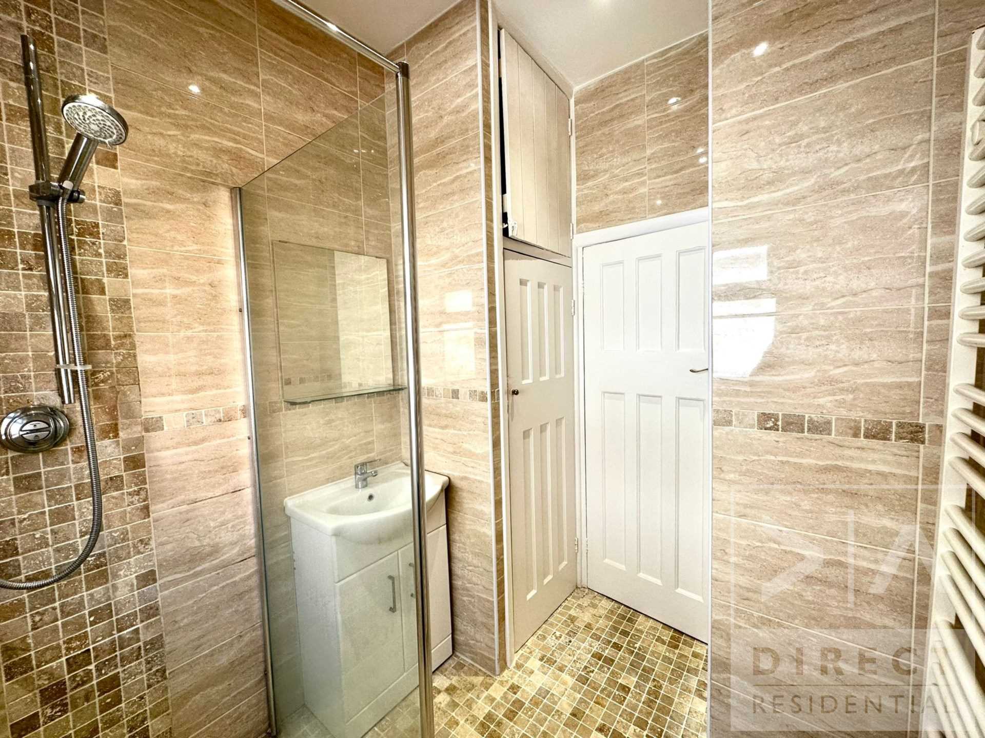 Meadow Walk, Epsom, KT19 0AX, Image 12