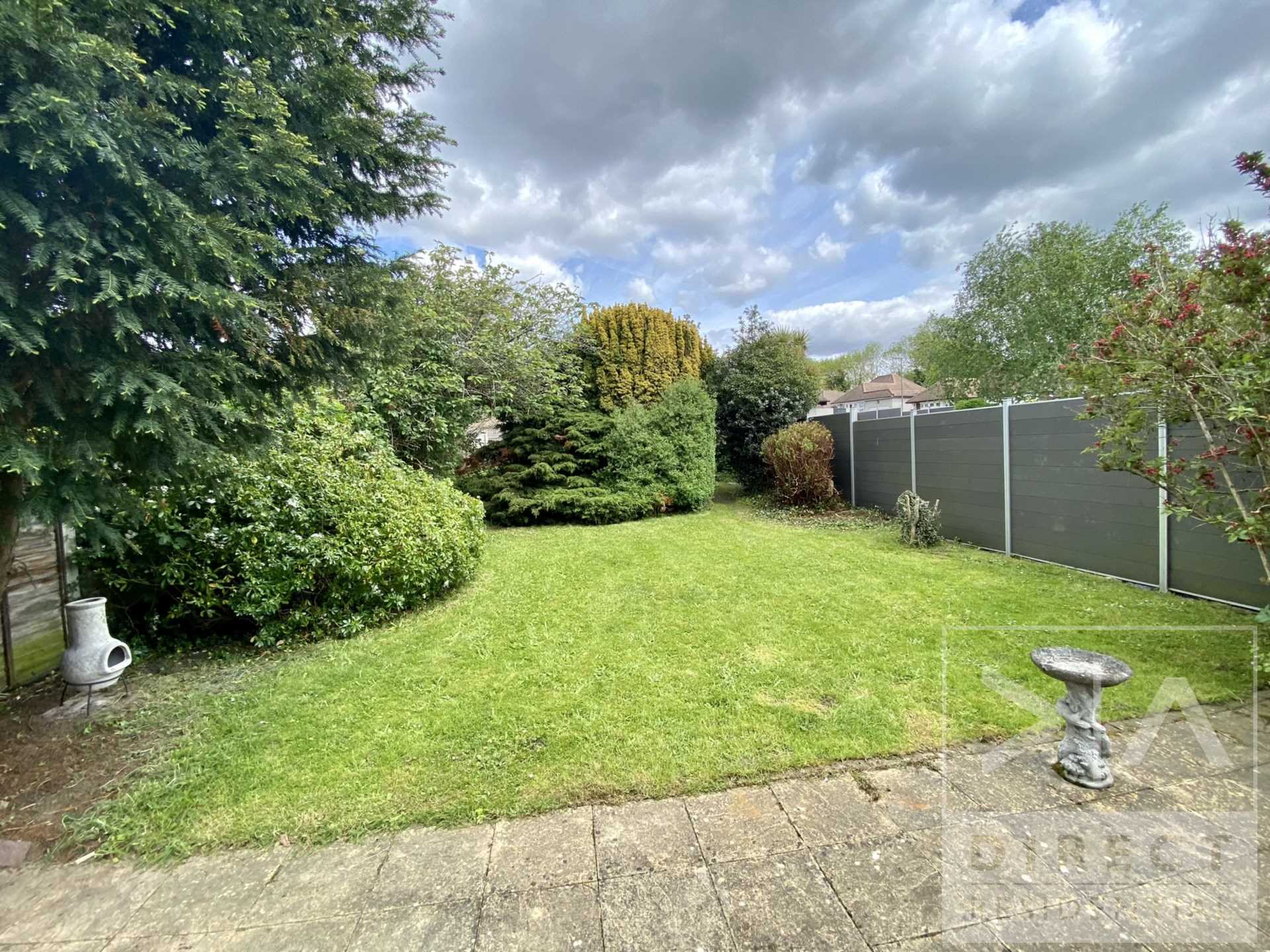 Meadow Walk, Epsom, KT19 0AX, Image 13