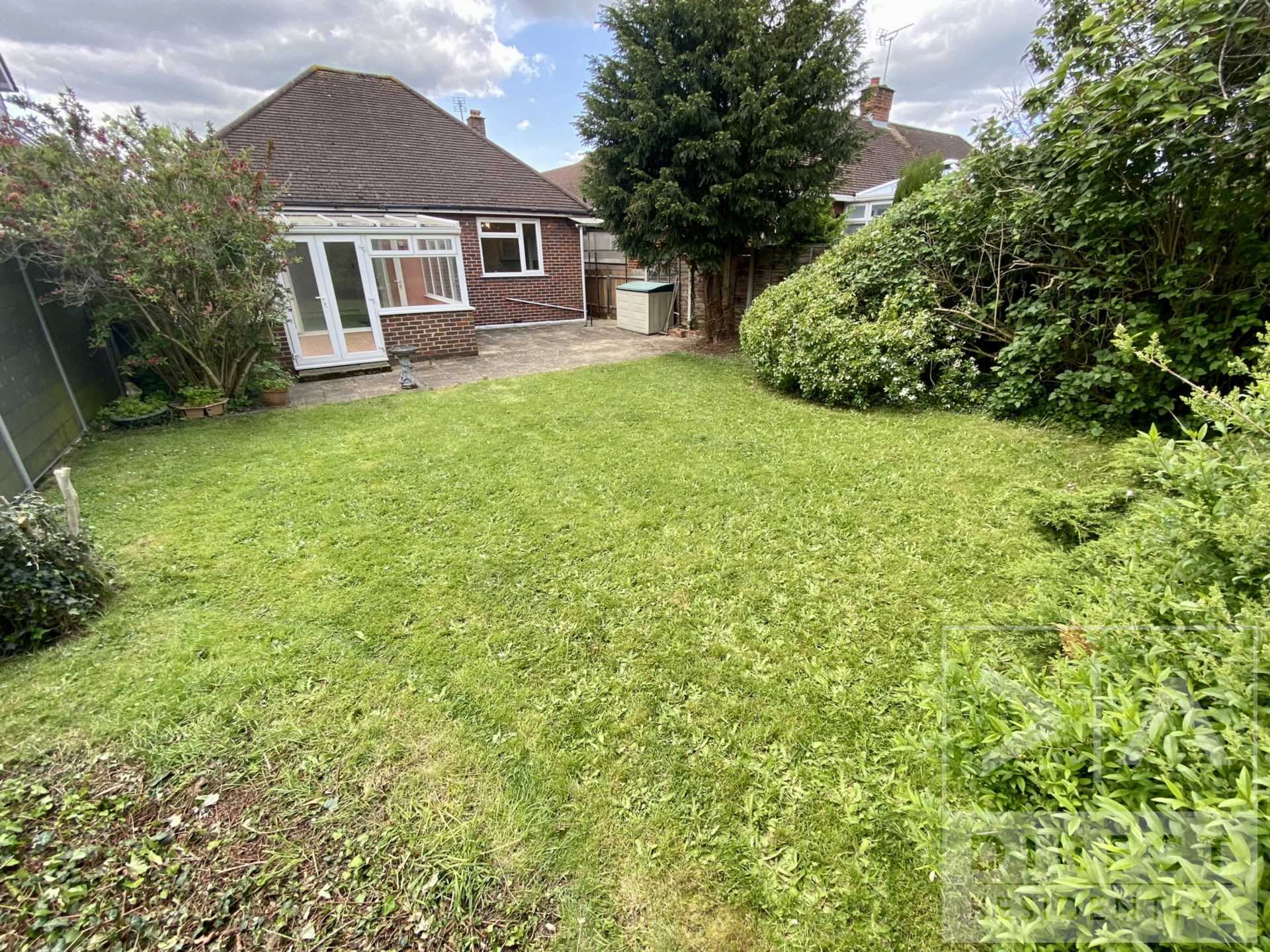 Meadow Walk, Epsom, KT19 0AX, Image 14