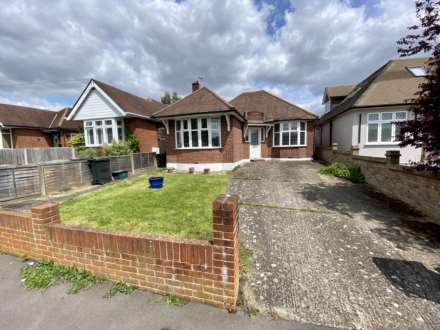 Meadow Walk, Epsom, KT19 0AX