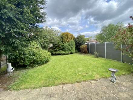 Meadow Walk, Epsom, KT19 0AX, Image 13