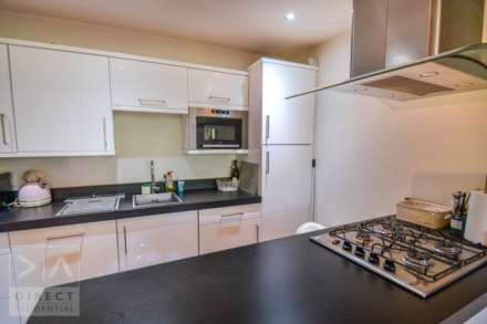 High Street, Epsom KT19 8AH, Image 2
