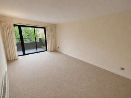 Church Street, Epsom, KT17 4PY, Image 3