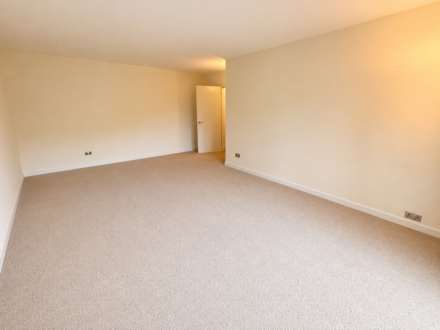 Church Street, Epsom, KT17 4PY, Image 4