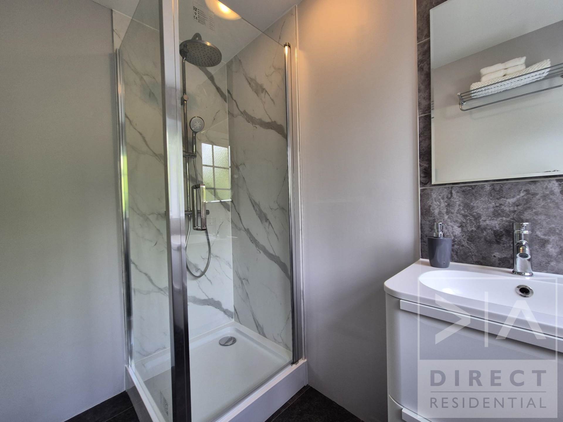 Stuart Lodge, Ashley Road, KT18 5AP, Image 10