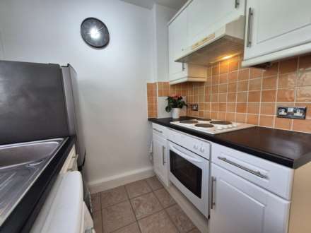 Stuart Lodge, Ashley Road, KT18 5AP, Image 6
