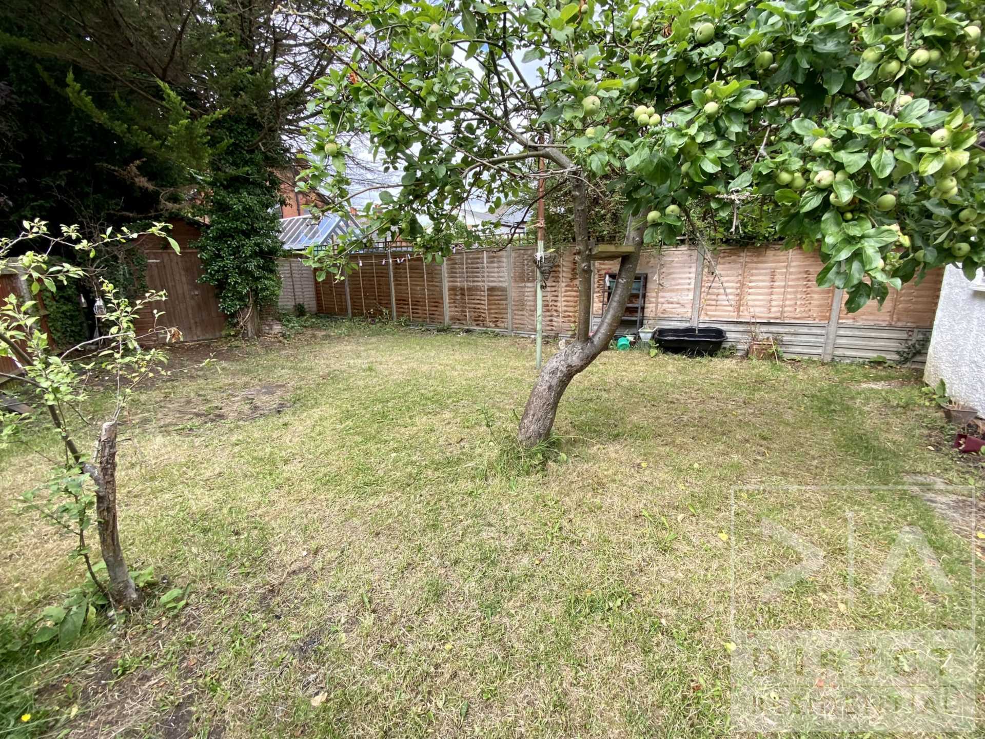 The Parade, Epsom, KT18 5DU, Image 8