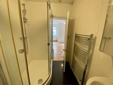 The Parade, Epsom, KT18 5DU, Image 5