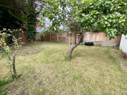 The Parade, Epsom, KT18 5DU, Image 8