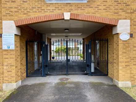 Elizabeth Court, Station Approach, KT17 1DR, Image 3