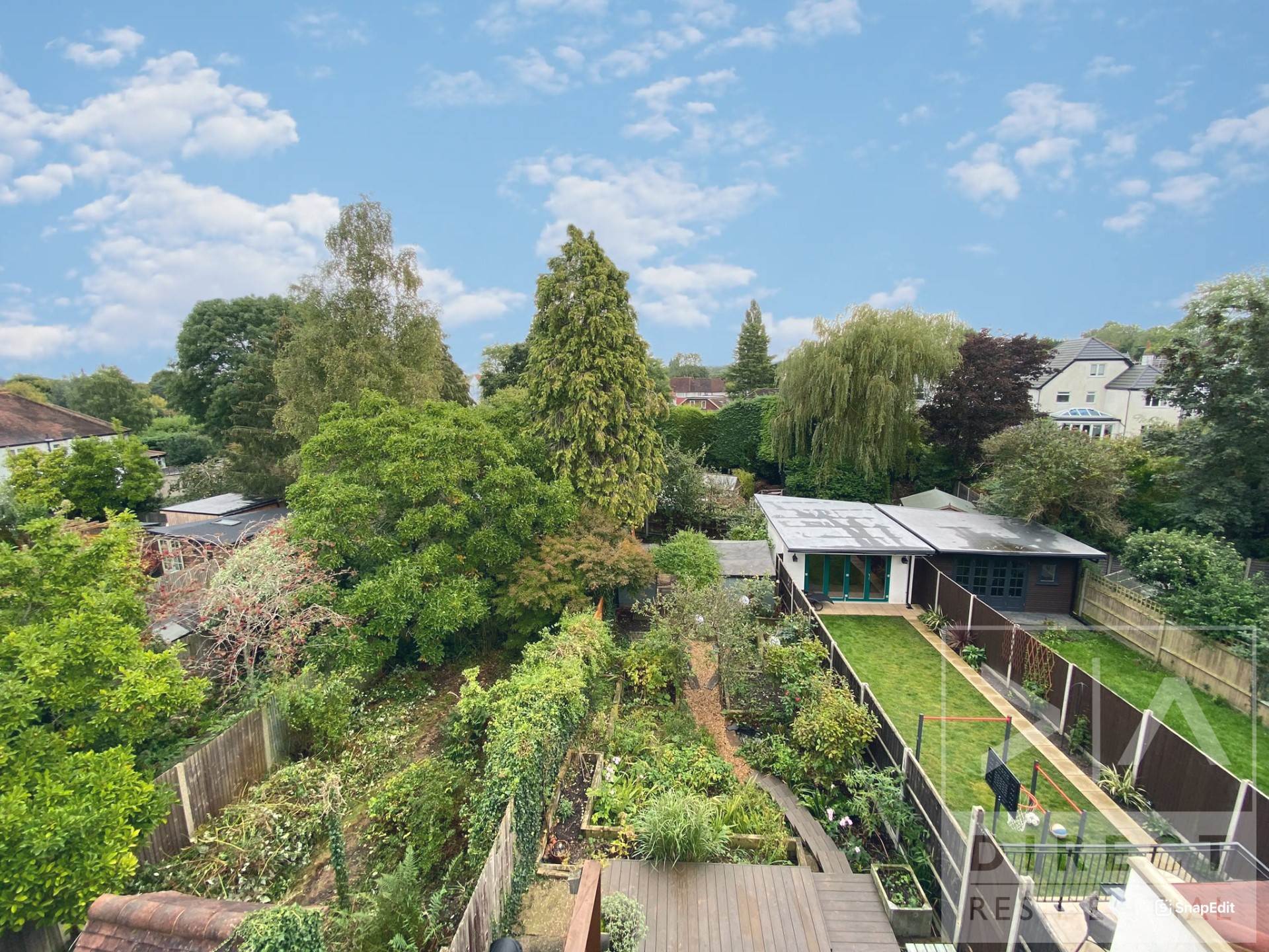Barn Close, Epsom, KT18 7HQ, Image 16