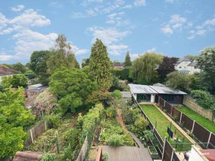 Barn Close, Epsom, KT18 7HQ, Image 16