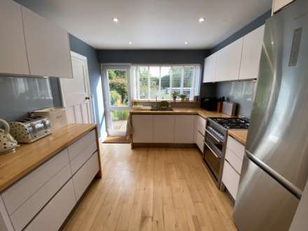 Barn Close, Epsom, KT18 7HQ, Image 5