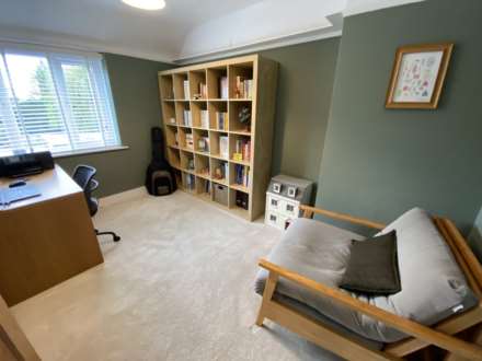 Barn Close, Epsom, KT18 7HQ, Image 9