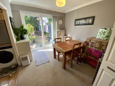 Treemount Court, Epsom, KT17 4DU, Image 4