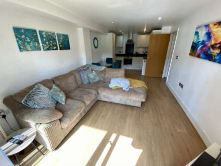 Church Street, Epsom, KT17 4NR, Image 4