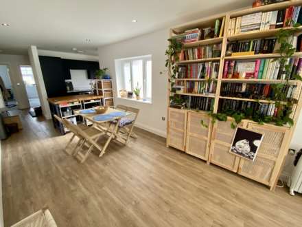 Ewell Road, Surbiton, KT6 7AL