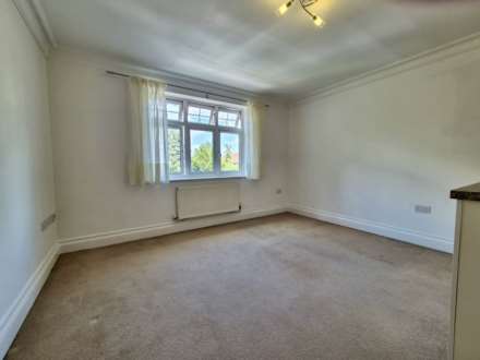 Cheam Road, Ewell, KT17 1QX, Image 4