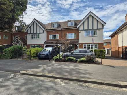 Cuddington Avenue, Worcester Park, KT4 7DB