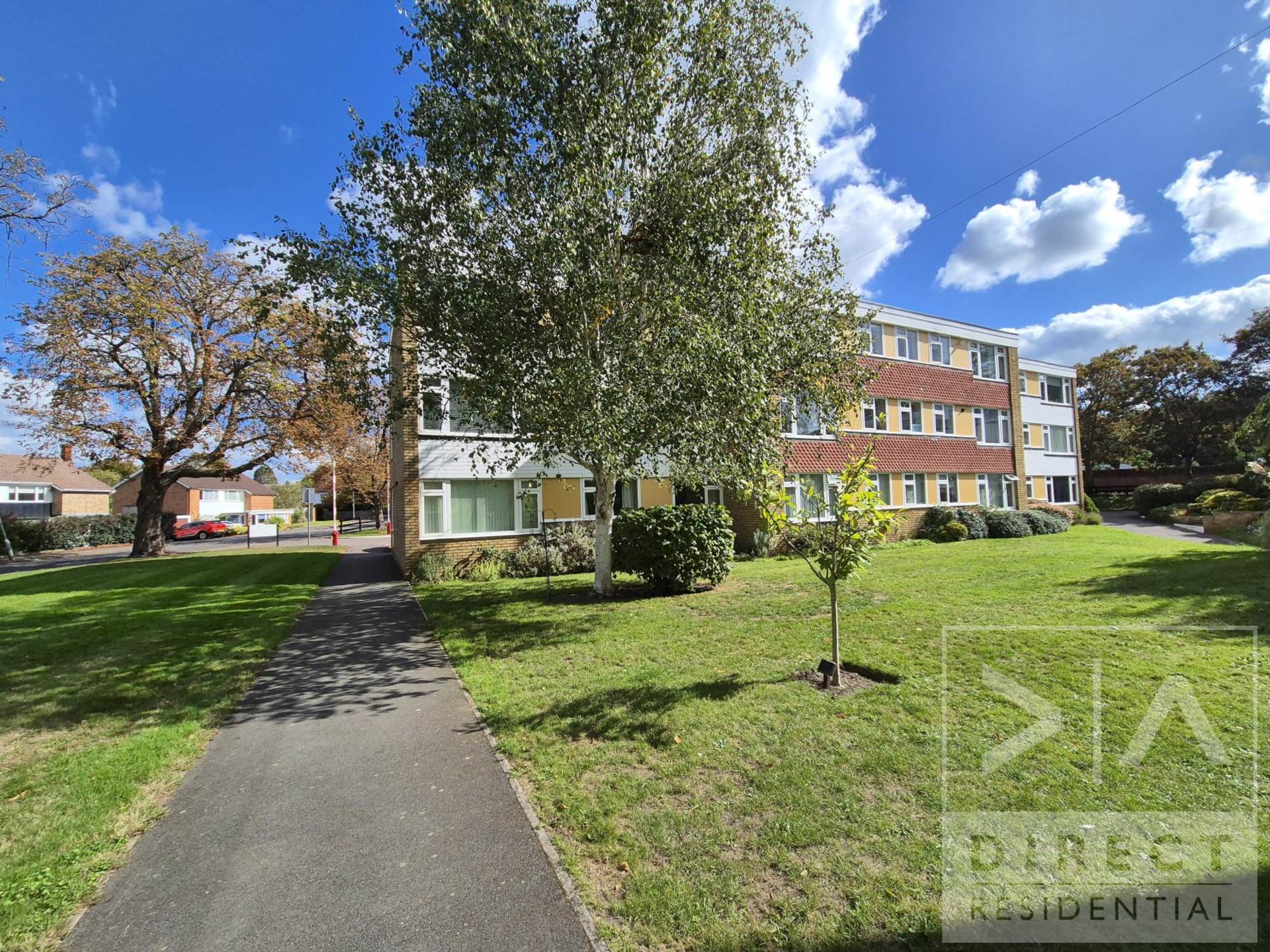 Avenue Road, Epsom, KT18 7QX, Image 1