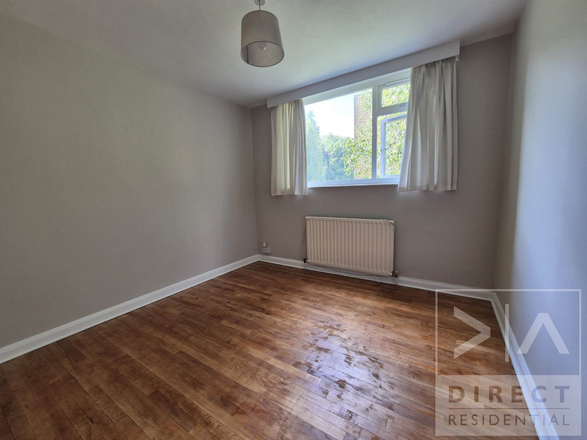 Avenue Road, Epsom, KT18 7QX, Image 6